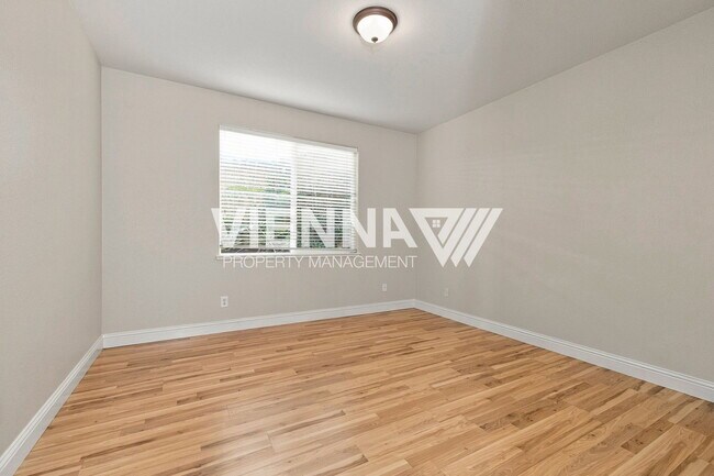 Building Photo - 1747 Abbeyfeale Ct