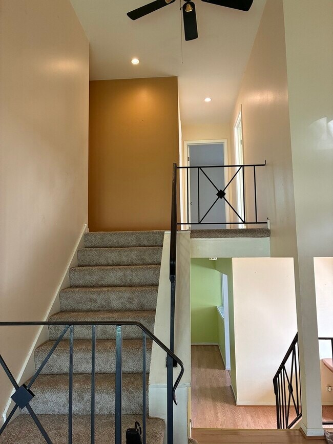 Building Photo - 1142 Brighton Pl