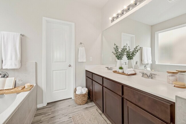 Building Photo - 24814 Scarlatti Cantata Dr