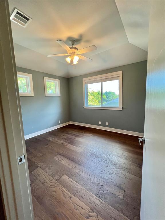 Building Photo - 5402 Avenue F