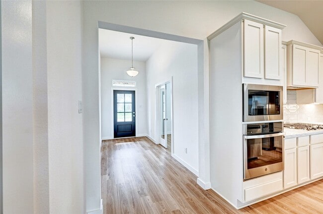 Building Photo - 8403 Oceanmist Cv Dr