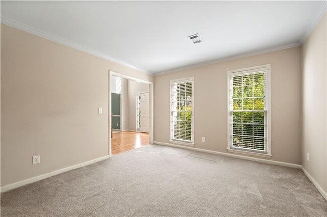 Building Photo - 740 Welford Rd NW