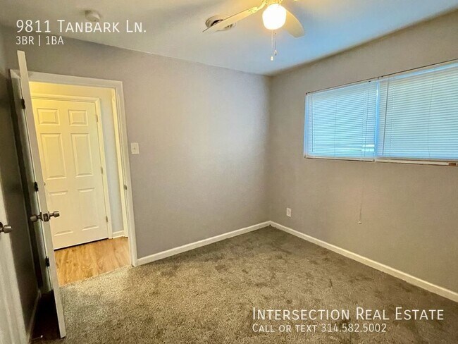Building Photo - 9811 Tanbark Ln