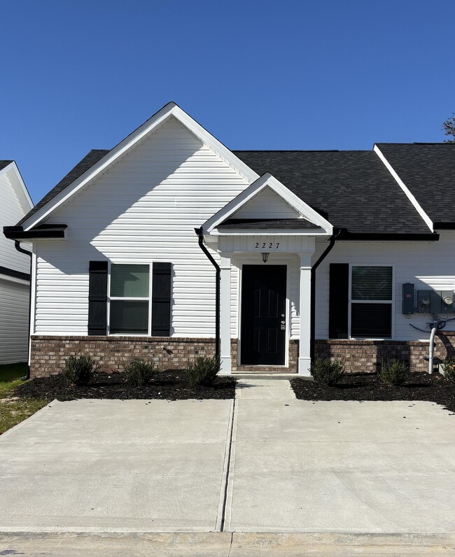 Building Photo - 1120 15th St