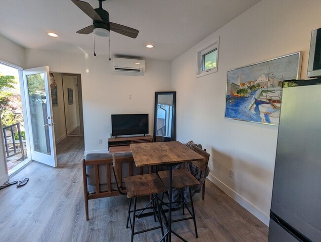 Building Photo - Wagner