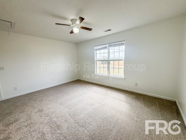 Building Photo - 5170 Deveron St