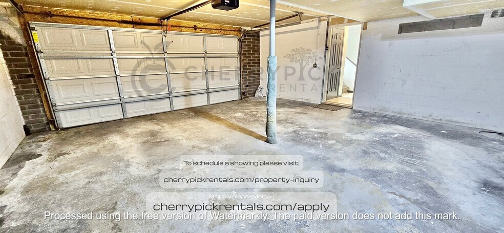 Building Photo - 6710 N 78th Ter