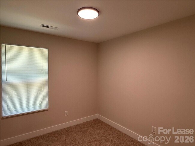 Building Photo - 1211 Tower Dr