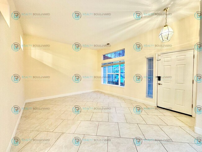 Building Photo - Beautiful 3 Bedroom, 2Bath, 3 Car Garage home in South Reno With Large Back Yard and Hot Tub!