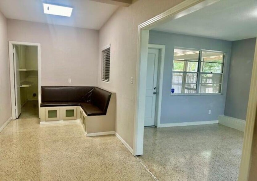 Building Photo - 664 8th St