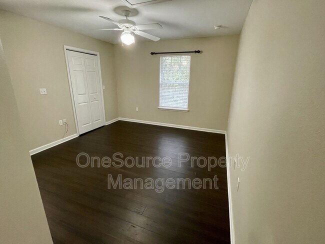 Building Photo - 4434 Gearhart Rd