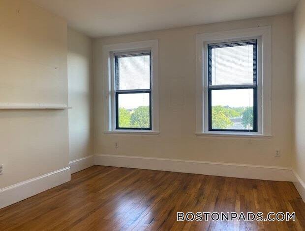 Building Photo - 881 Massachusetts Ave