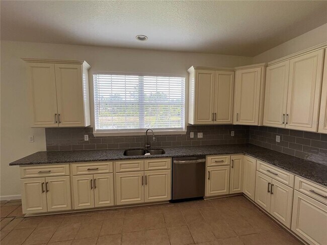Building Photo - 101 Hagge Dr