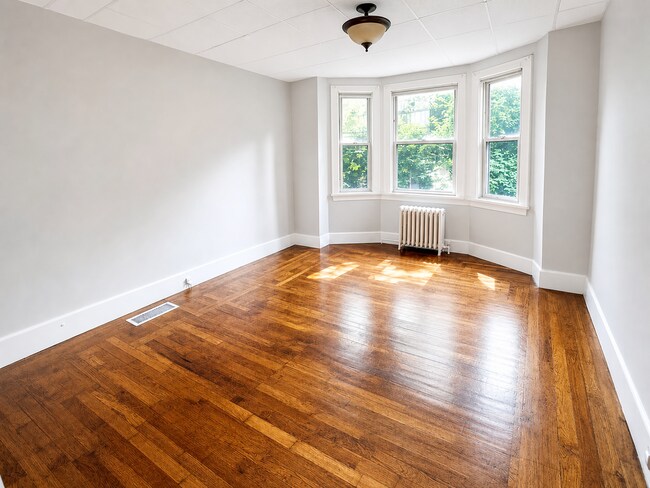 Building Photo - 6608 Dalzell Pl