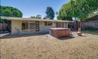 Building Photo - 3 Bed 2 Bath Home w/ Bonus Room in Palo Alto.