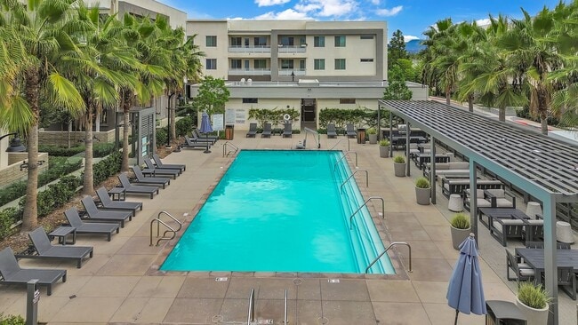 Building Photo - 1879 Union St