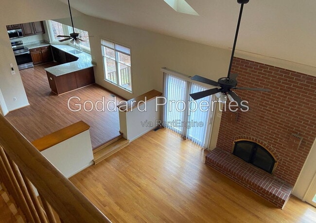 Building Photo - 10225 Club House Court