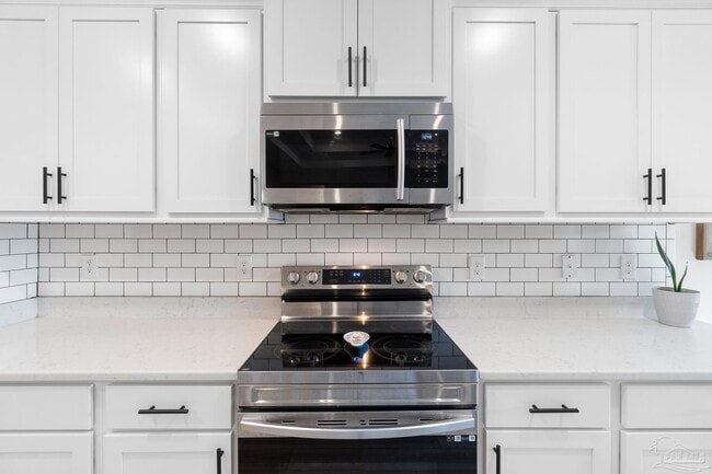 Building Photo - 249 Camellia Dr