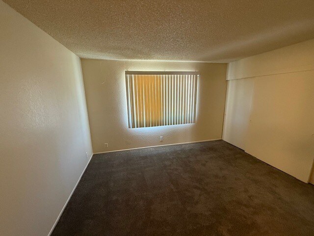 Building Photo - 162 S Linda Way
