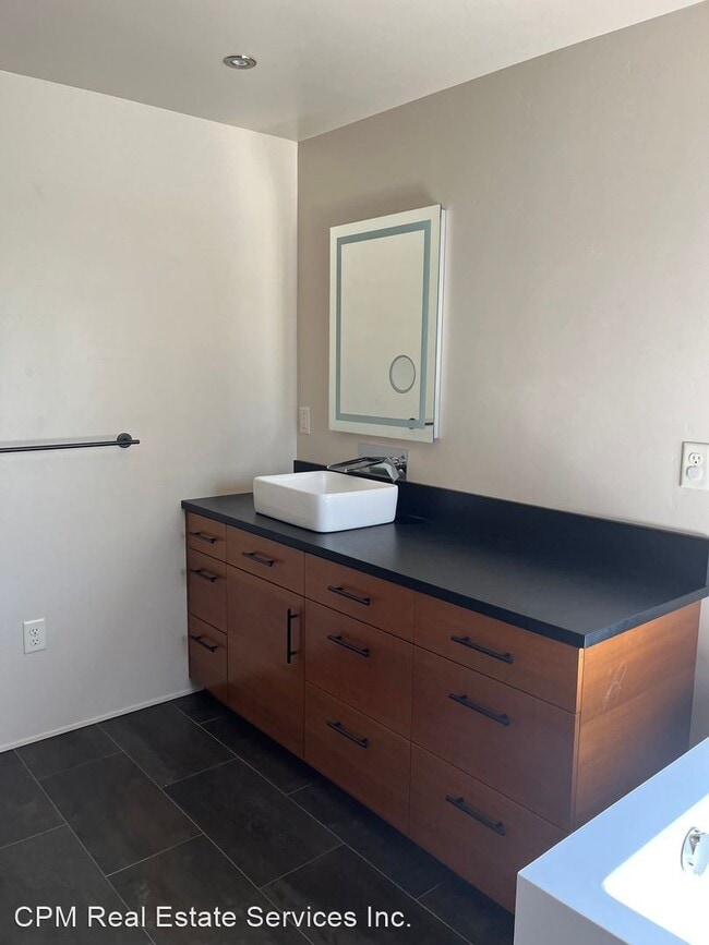 Building Photo - 3 br, 2.5 bath House - 2408 Heritage Way