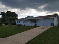 Building Photo - 6590 SW 62nd Ave