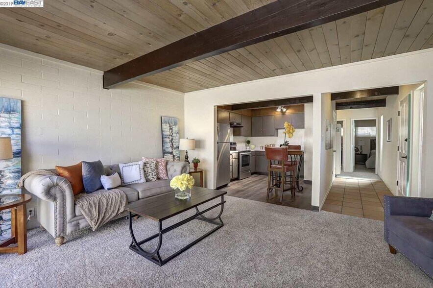 Building Photo - 43512 Bryant St