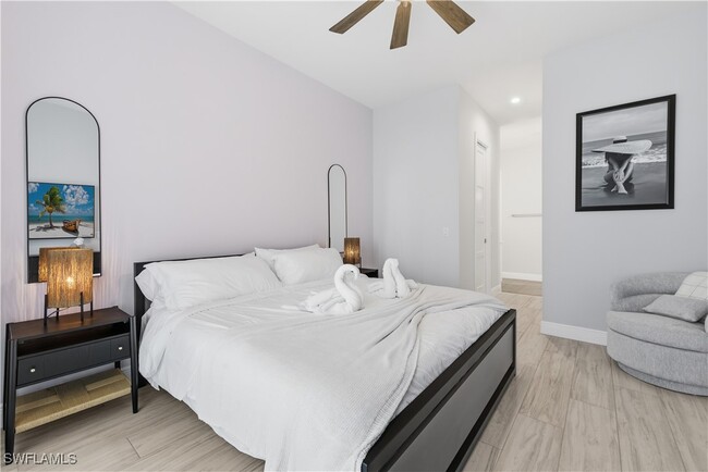 Building Photo - 711 91st Ave N