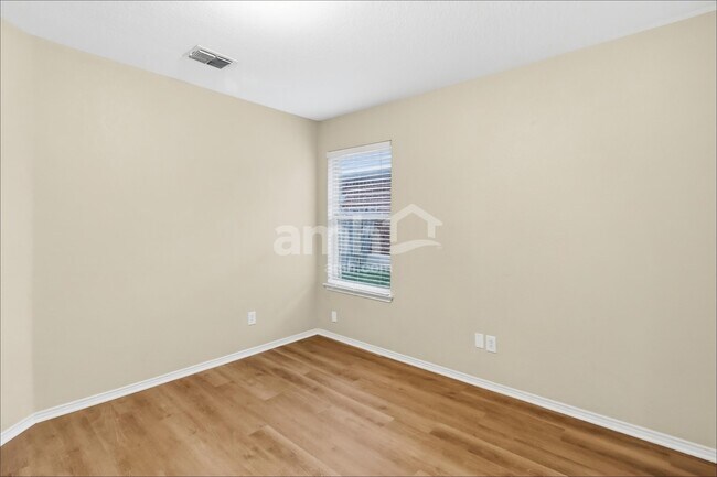 Building Photo - 6038 Mountain Mdw