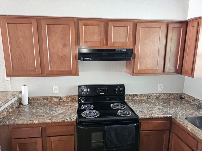 Building Photo - 1502 Oleander