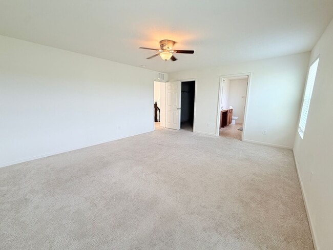Building Photo - 2513 Shadow Bend Dr