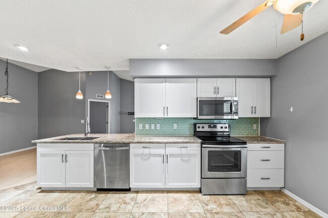 Building Photo - 1303 Cypress Bend Cir