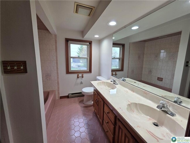 Building Photo - 1645 Mark Twain Cir