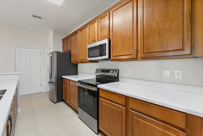 Building Photo - Beautiful Wolf Creek condo available now!