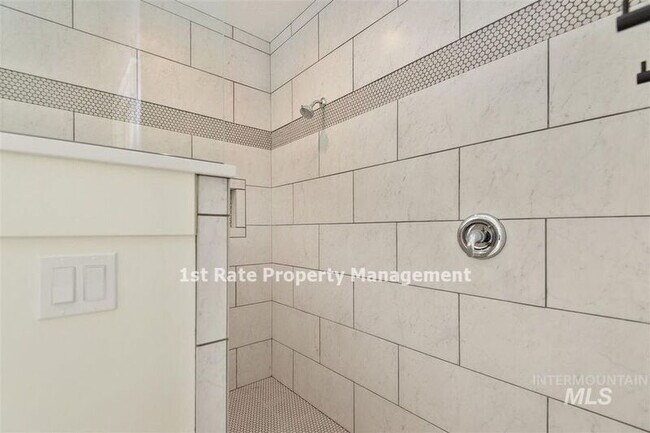 Building Photo - 3280 S Ruffian Ln