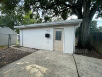 Building Photo - 9536 Bermuda Ave