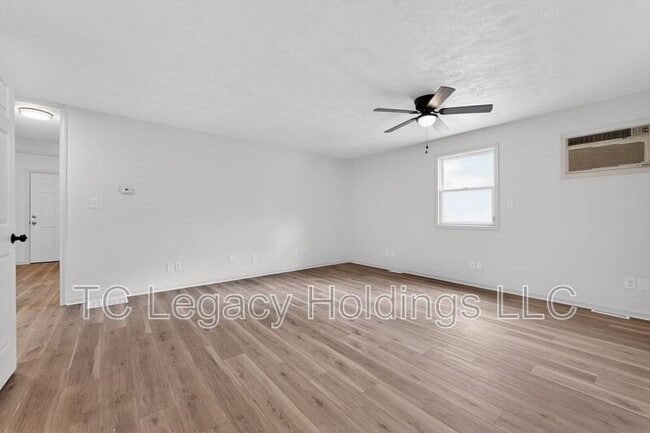 Building Photo - 127 Haymond Hwy