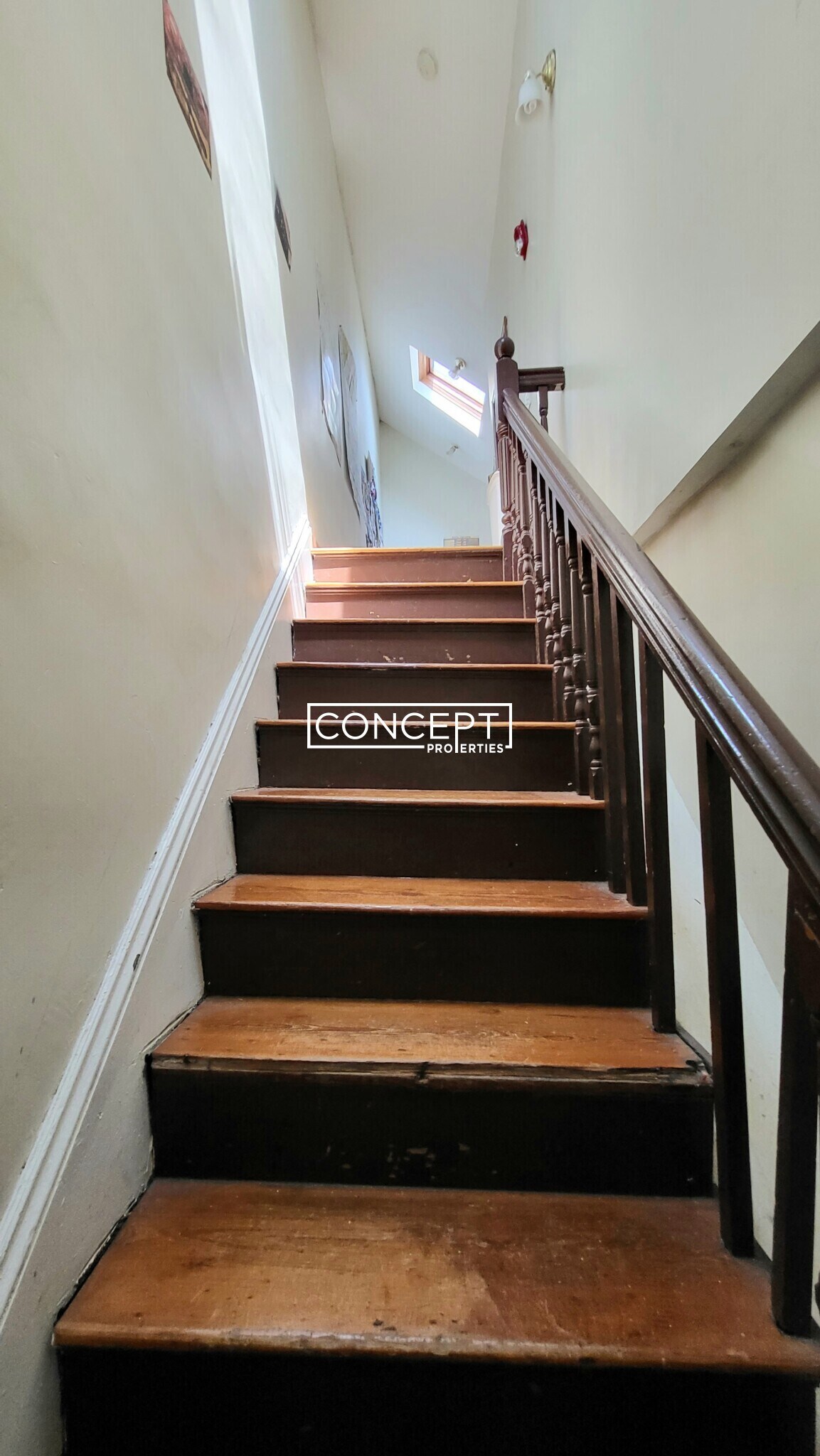 Building Photo - 131 Brook St