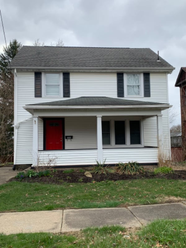 Primary Photo - 326 N Bentley Ave
