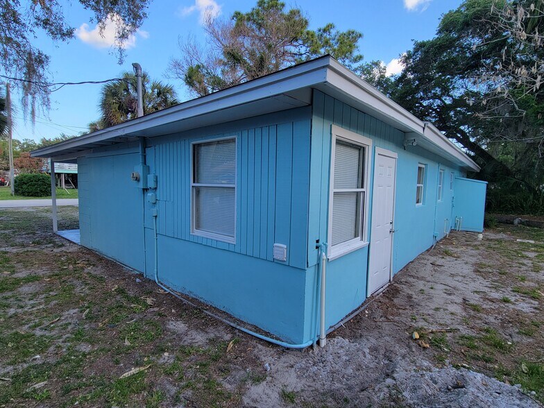 Building Photo - 4896 35th Ave