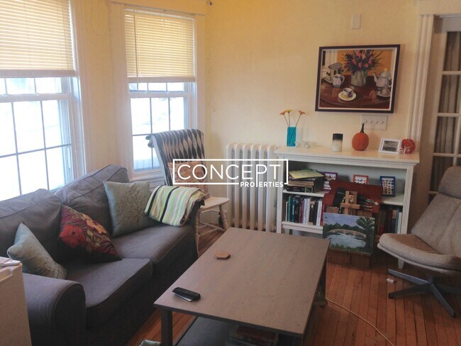 Building Photo - 154A Magazine St. Unit 2B