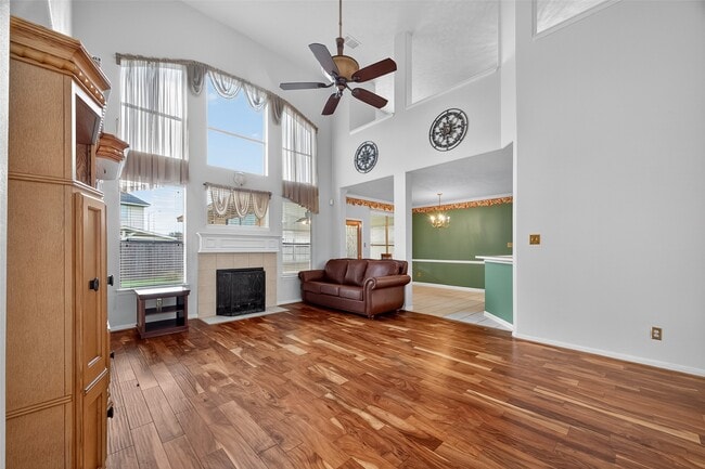 Building Photo - 602 Field Run Ct
