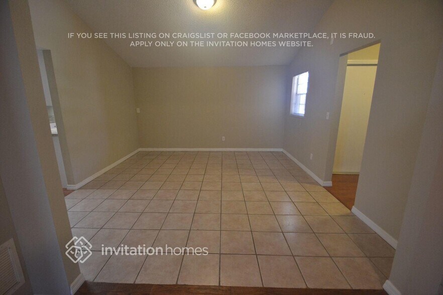 Building Photo - 7513 Meadow Dr