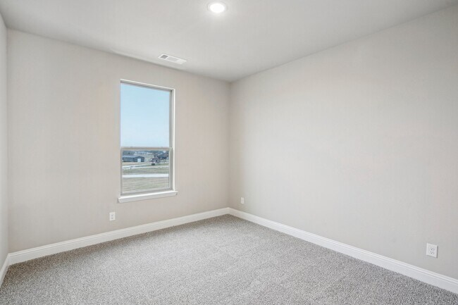 Building Photo - 1176 Paradise Pkwy
