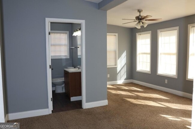 Building Photo - 1526 Childress Dr SW