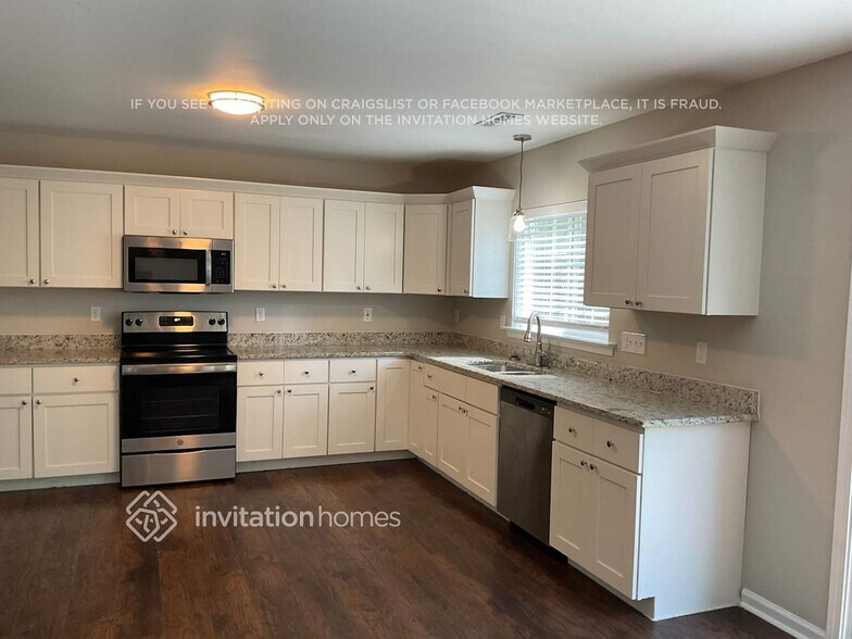 Building Photo - 347 Ashdale Dr