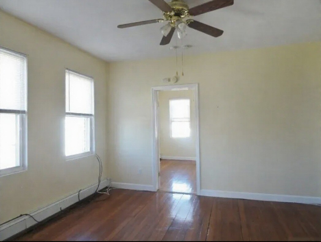Building Photo - 42 Englewood Ave