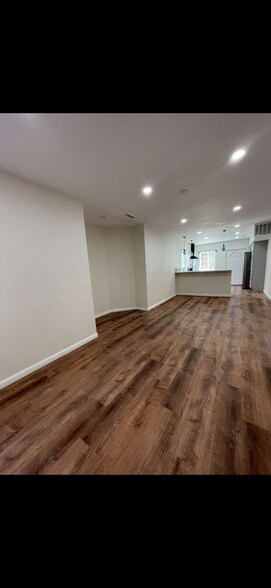 Building Photo - 675 25th St