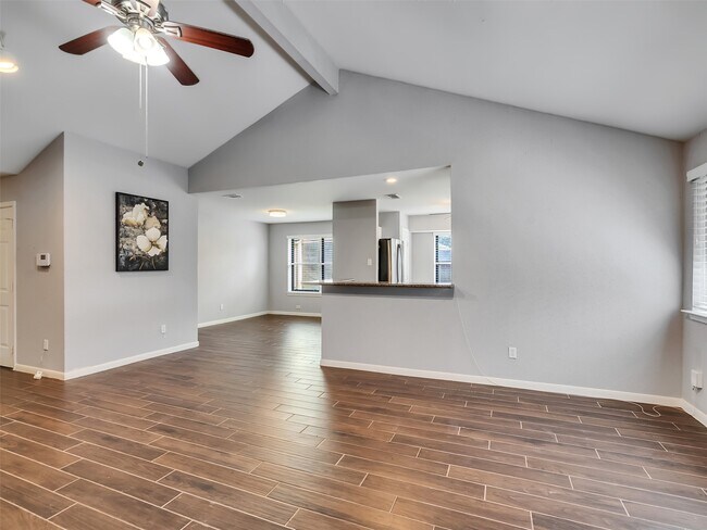 Building Photo - 2554 Olympus Dr