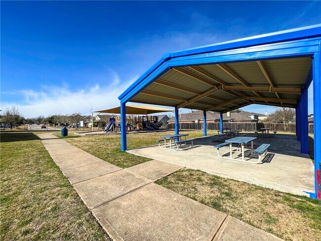Building Photo - 116 Remington Dr