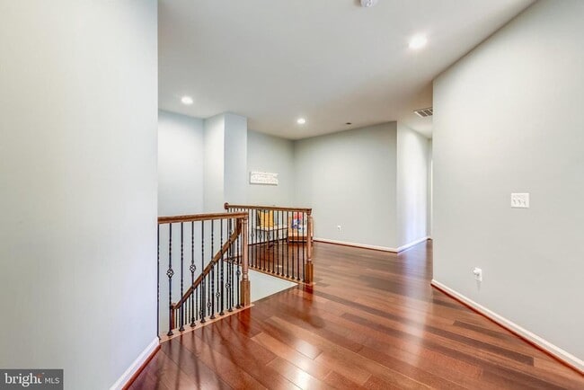 Building Photo - 3873 Billberry Dr